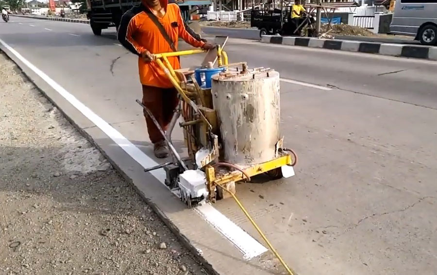 Perbaikan Marka jalan